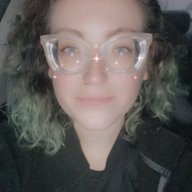 BoredWifey33